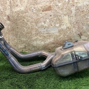 Escape completo original Aprilia rs660