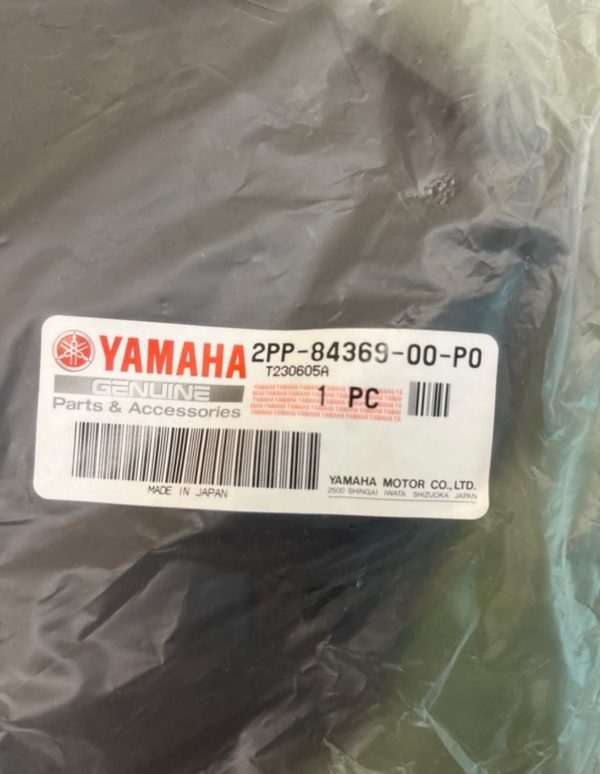 Tapa soporte cúpula Yamaha tracer 900 2017 - Imagen 4