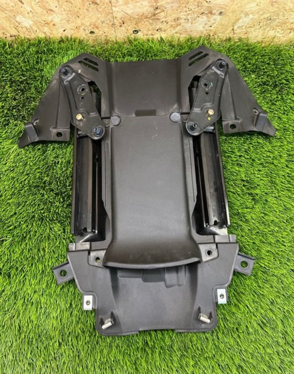 Soporte de cúpula eléctrico honda forza 125 2022