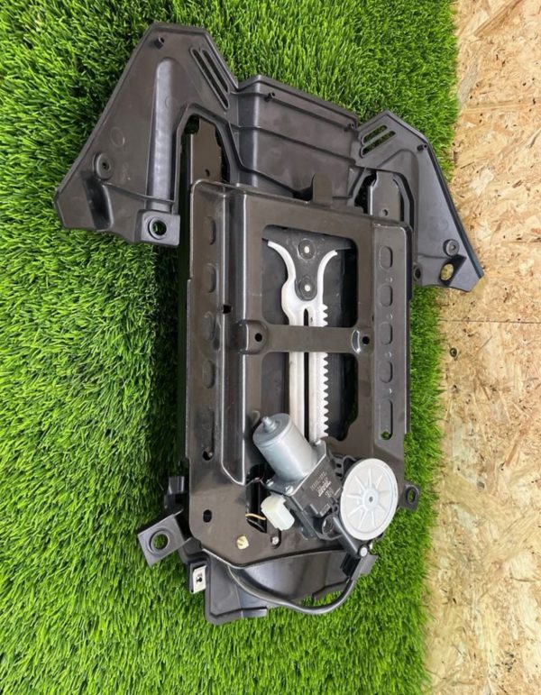 Soporte de cúpula eléctrico honda forza 125 2022 - Imagen 7