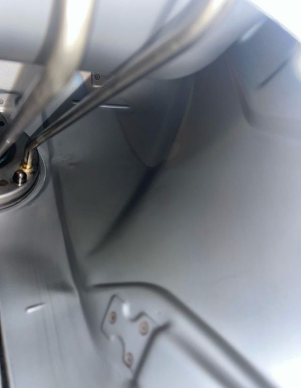 Depósito gasolina Yamaha tracer 900 17
OJO PARA REPARAR - Imagen 10