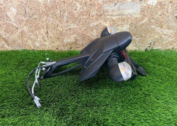 Porta matrículas original completo Yamaha tracer 900 2017 - Imagen 4